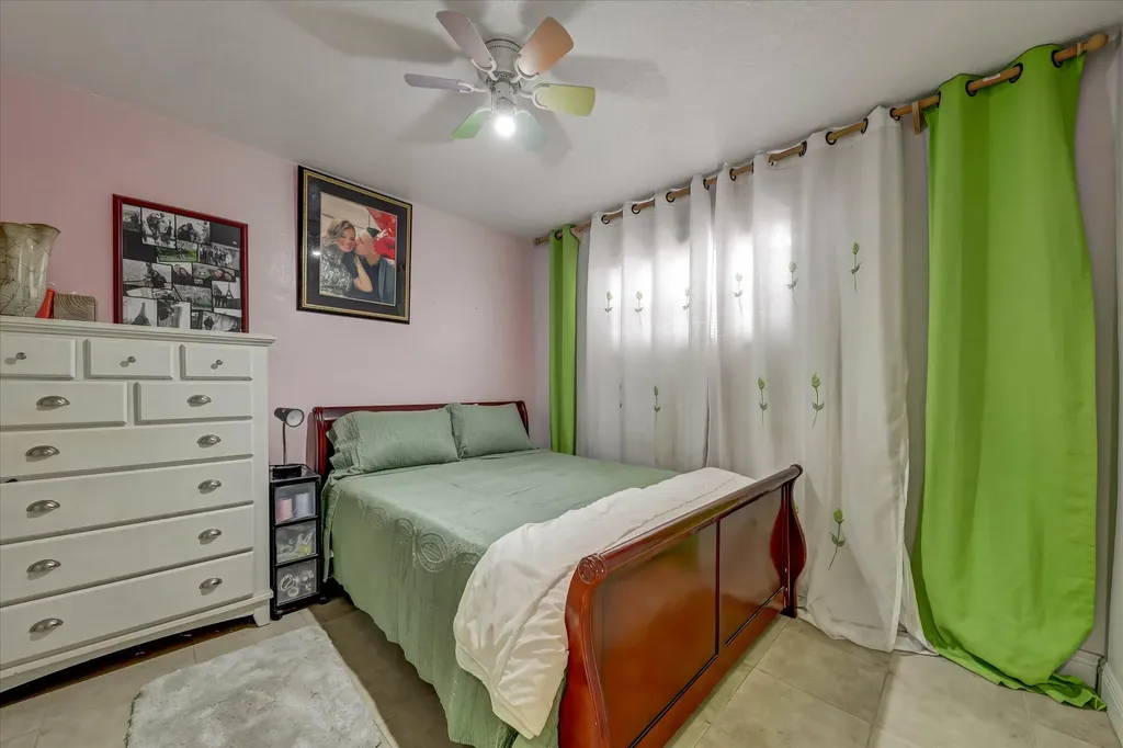 3850 NE 12th Terrace Pompano Beach FL 33064
