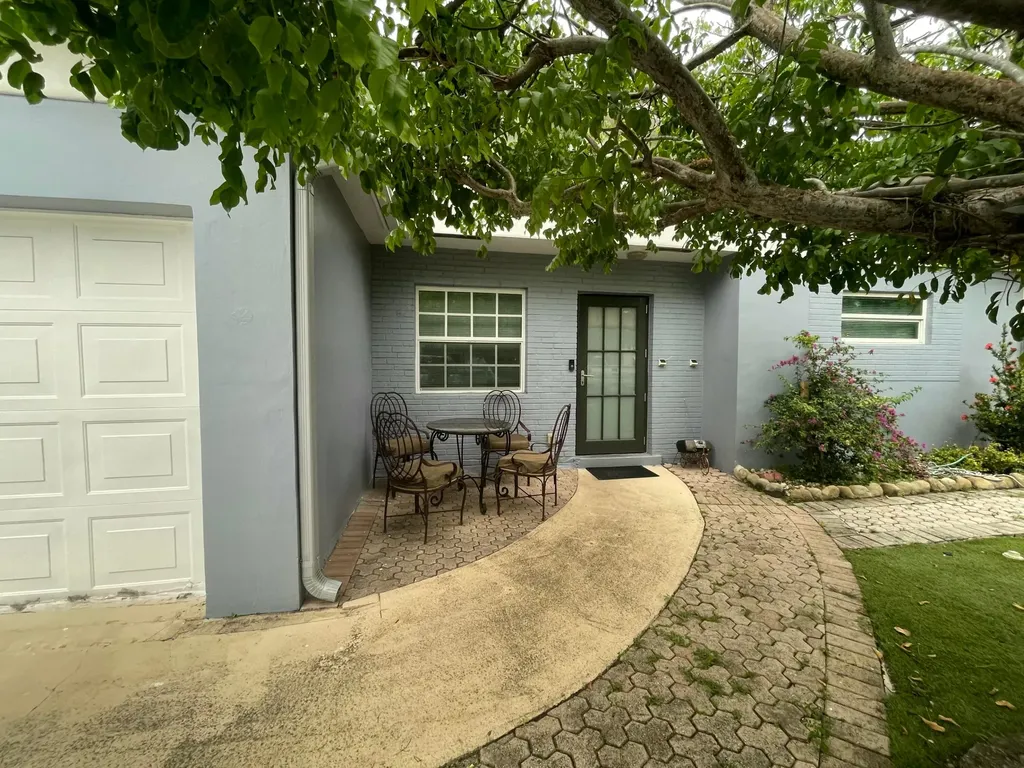 3850 NE 12th Terrace Pompano Beach FL 33064