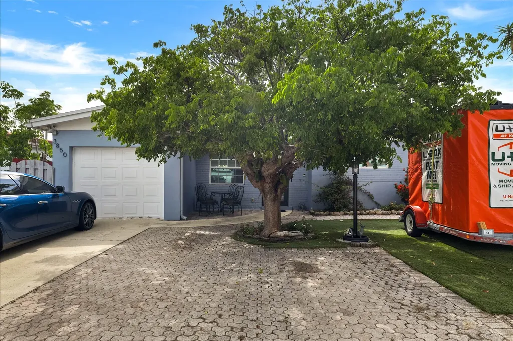 3850 NE 12th Terrace Pompano Beach FL 33064