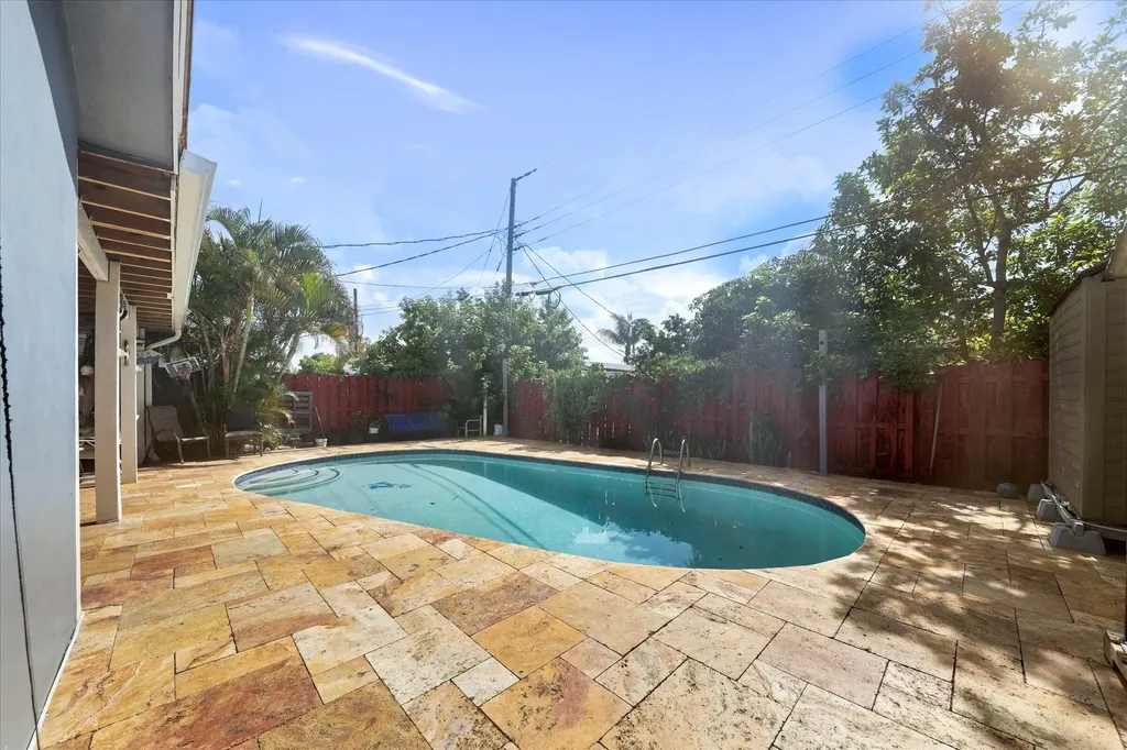3850 NE 12th Terrace Pompano Beach FL 33064