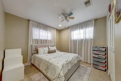 3850 NE 12th Terrace Pompano Beach FL 33064