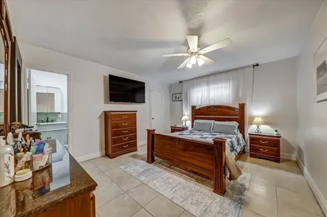 3850 NE 12th Terrace Pompano Beach FL 33064