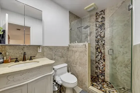 3850 NE 12th Terrace Pompano Beach FL 33064
