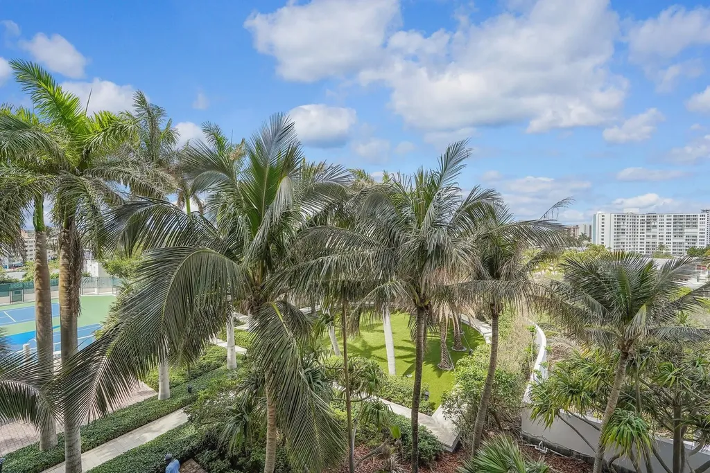 1 Ocean Boulevard N Pompano Beach FL 33062