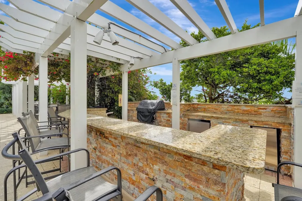1 Ocean Boulevard N Pompano Beach FL 33062