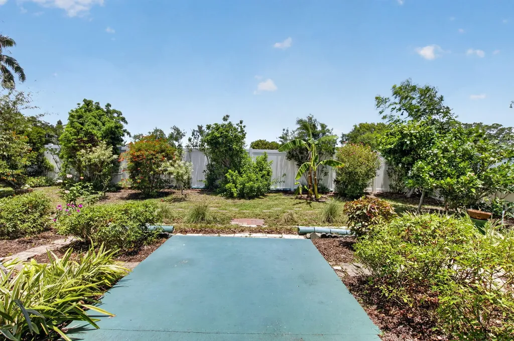 2305 SW 23rd Cranbrook Drive Boynton Beach FL 33436