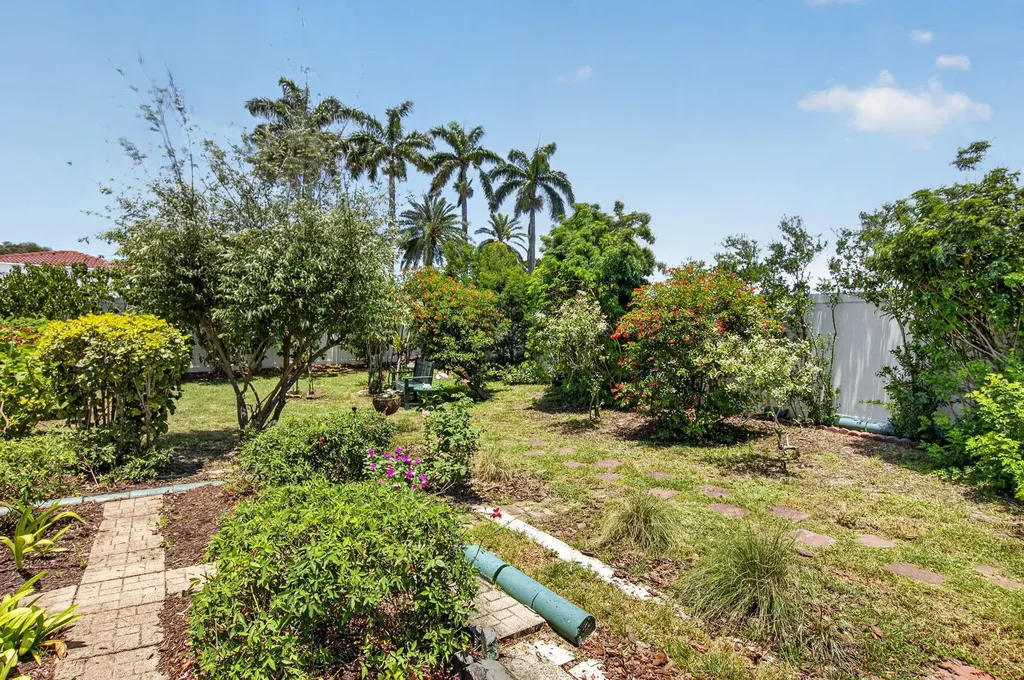 2305 SW 23rd Cranbrook Drive Boynton Beach FL 33436