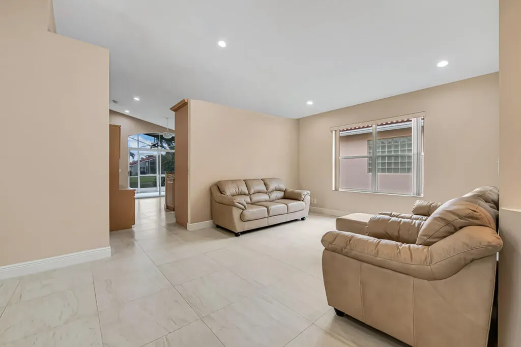 9529 Cherry Blossom Terrace Boynton Beach FL 33437