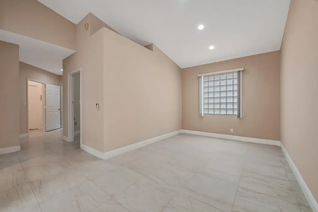 9529 Cherry Blossom Terrace Boynton Beach FL 33437