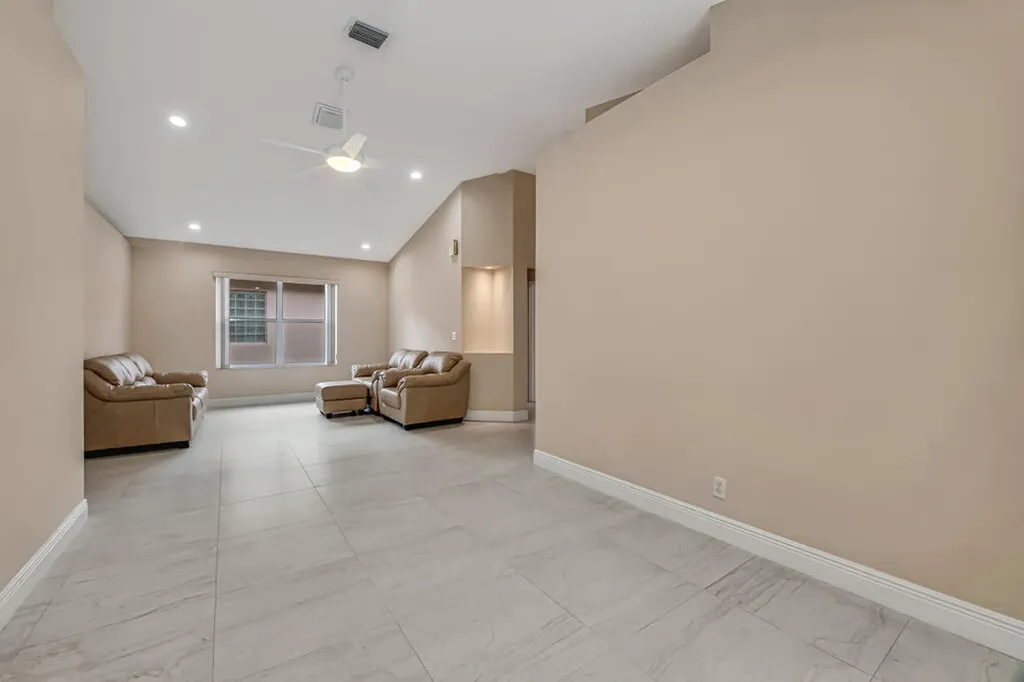 9529 Cherry Blossom Terrace Boynton Beach FL 33437