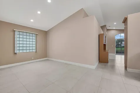 9529 Cherry Blossom Terrace Boynton Beach FL 33437