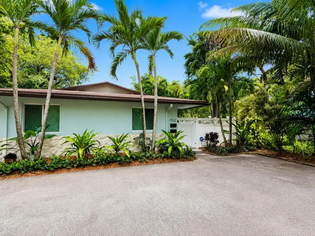 1502 SW 24th Street Fort Lauderdale FL 33315