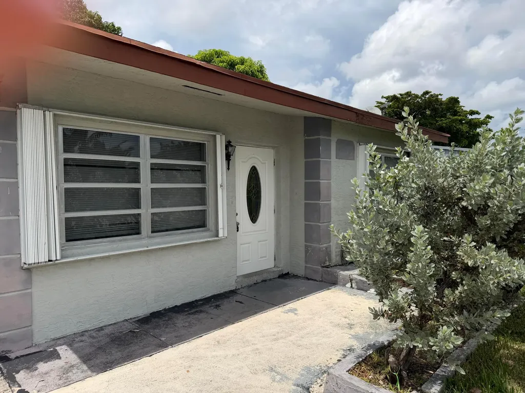6129 SW 22nd Street Miramar FL 33023