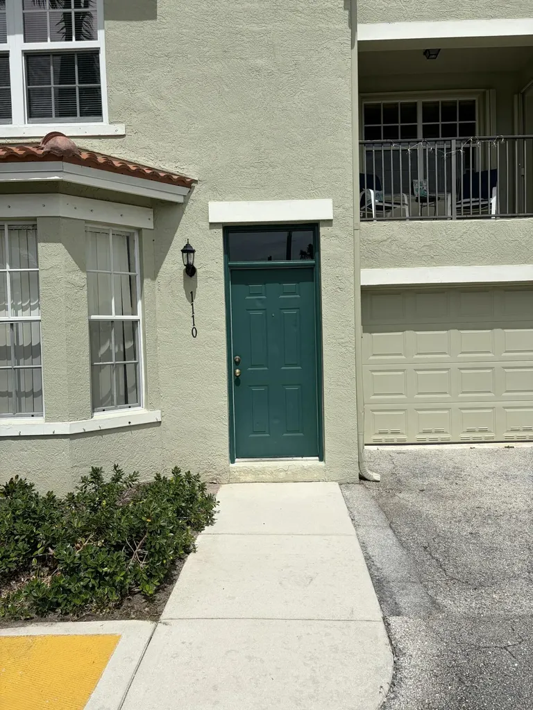 1110 Belmont Place Boynton Beach FL 33436