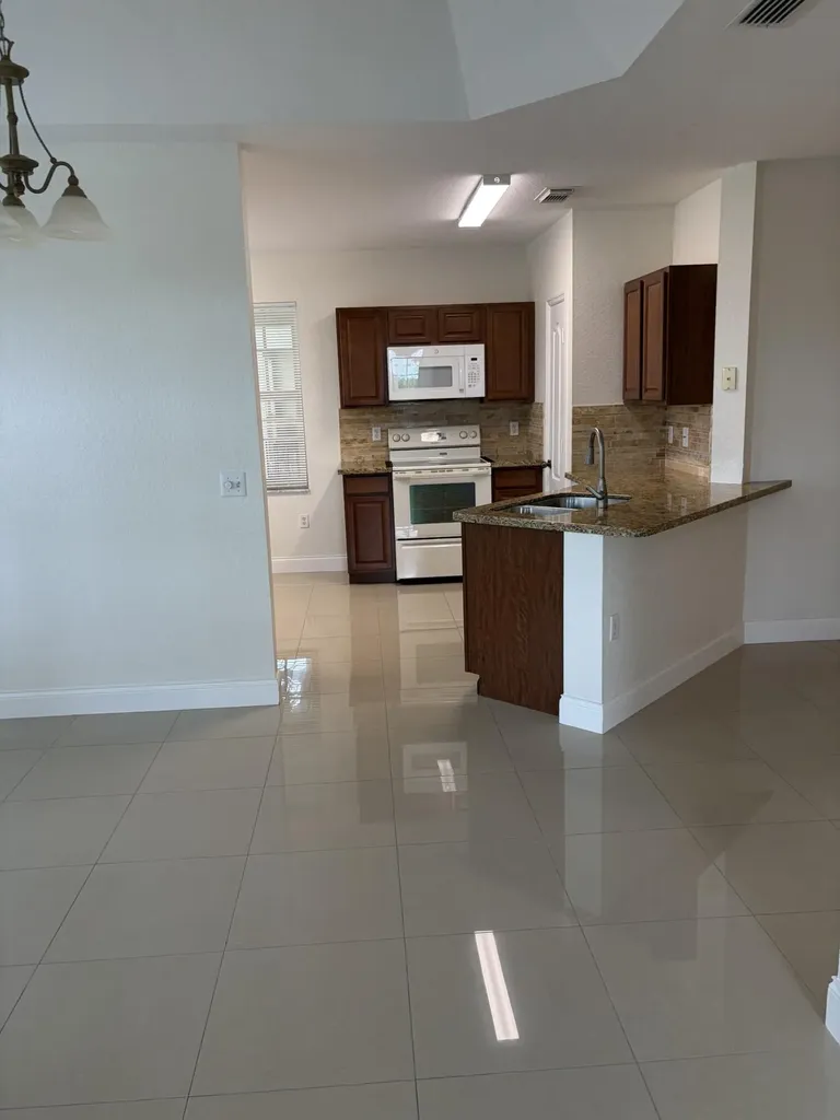 1110 Belmont Place Boynton Beach FL 33436