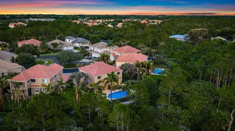 5536 SE Hammock Reserve Terrace Hobe Sound FL 33455