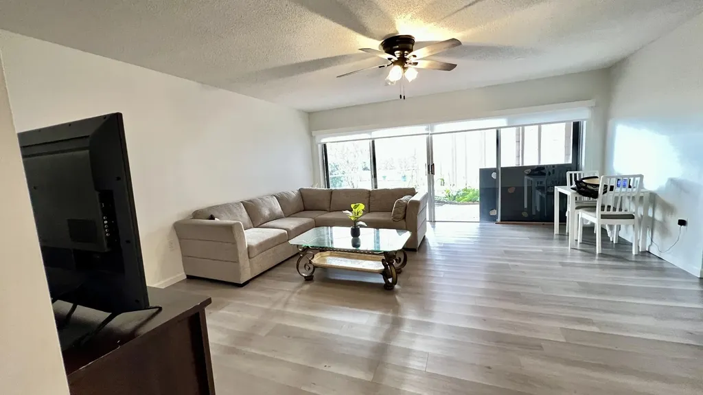 7 Greenway Village N Royal Palm Beach FL 33411