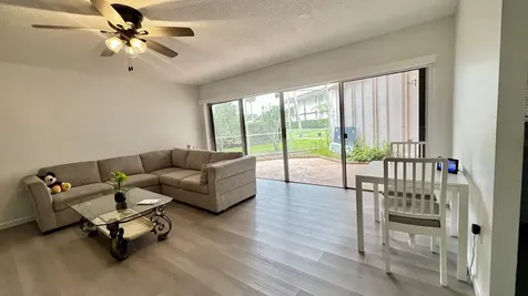 7 Greenway Village N Royal Palm Beach FL 33411