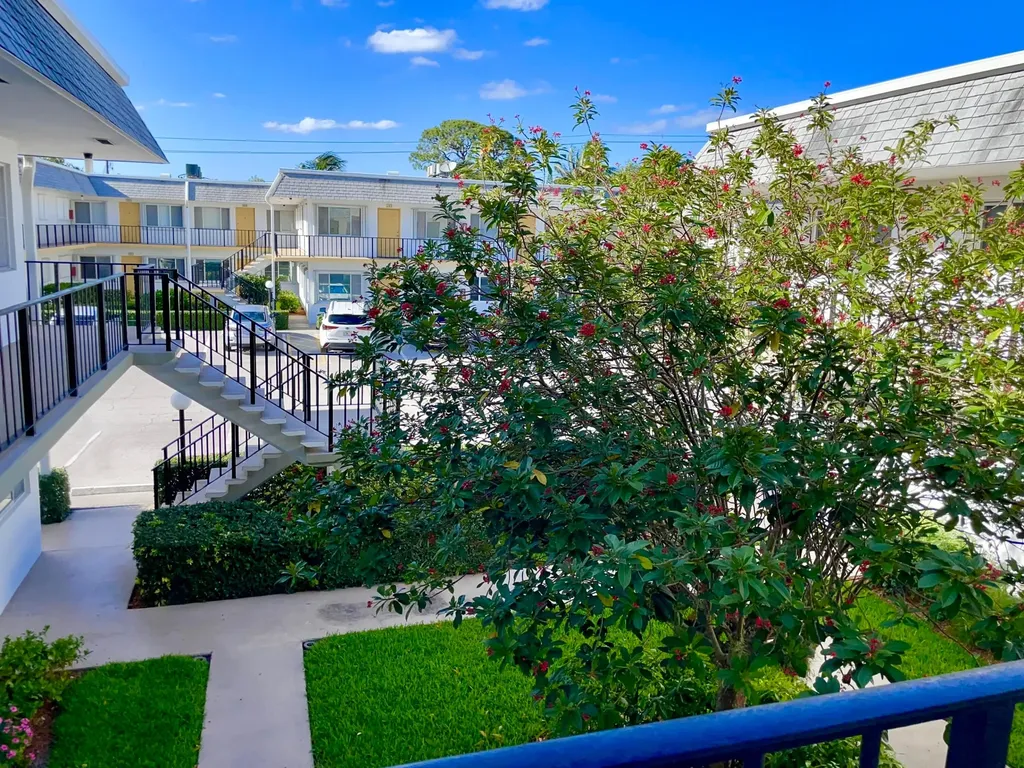 2920 Cynthia Lane Lake Worth Beach FL 33461