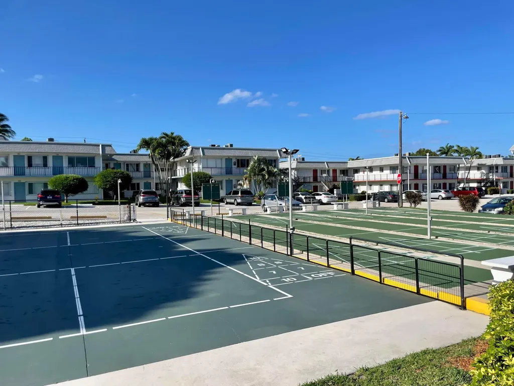 2920 Cynthia Lane Lake Worth Beach FL 33461