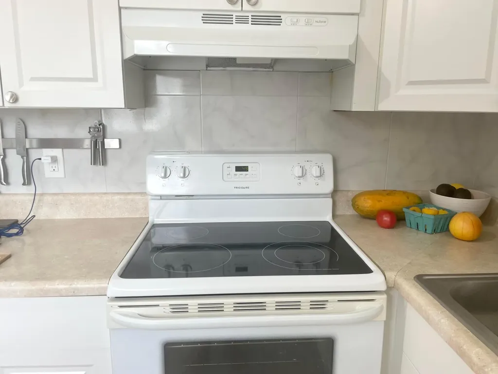 2920 Cynthia Lane Lake Worth Beach FL 33461
