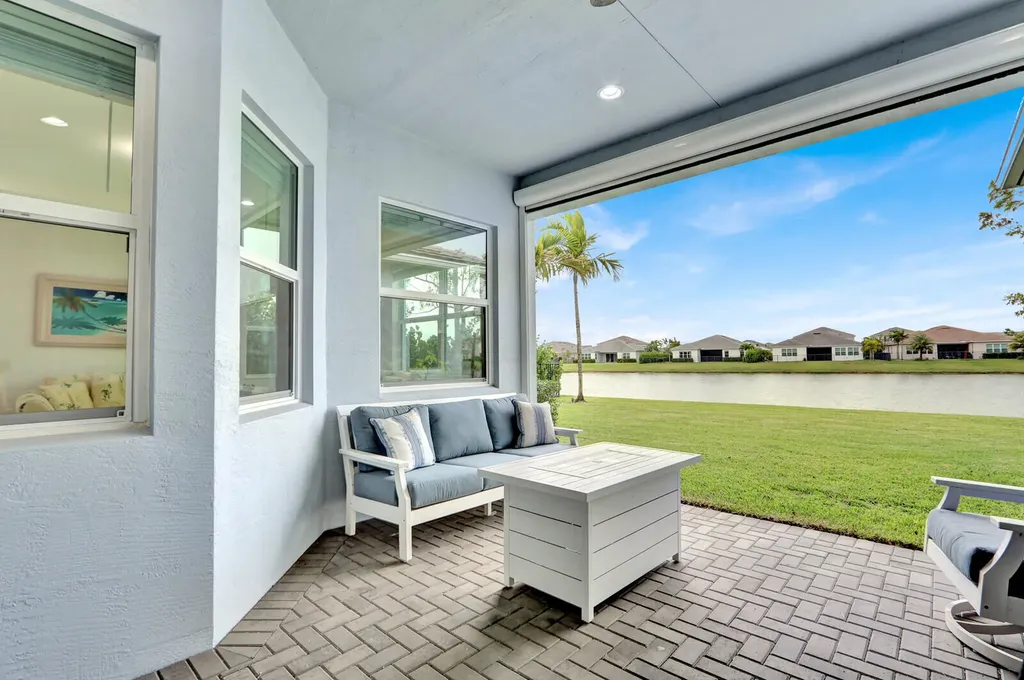 4941 Liberty Lane Westlake FL 33470