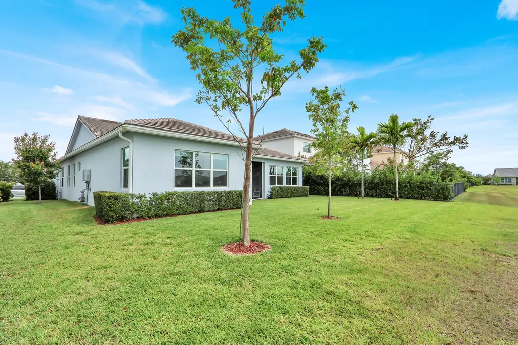 4941 Liberty Lane Westlake FL 33470