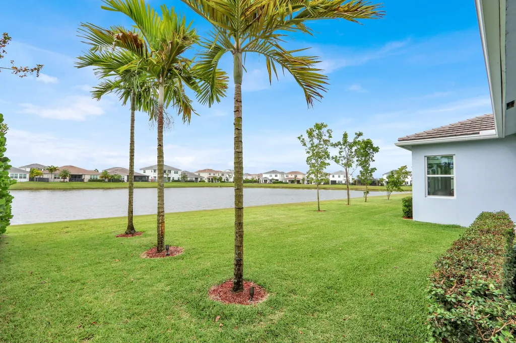 4941 Liberty Lane Westlake FL 33470