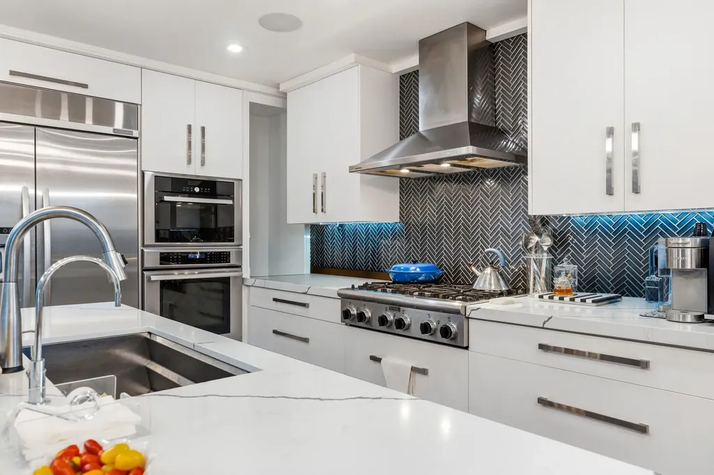 33 Oregon Lane Boca Raton FL 33487
