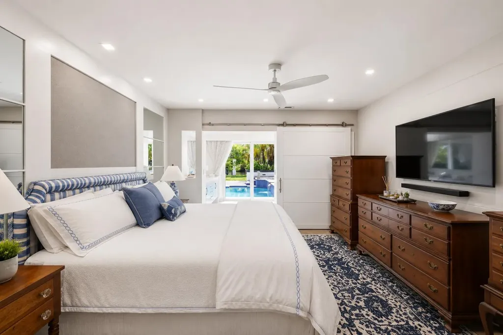 33 Oregon Lane Boca Raton FL 33487