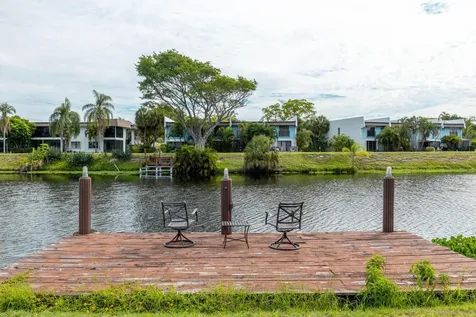 33 Oregon Lane Boca Raton FL 33487