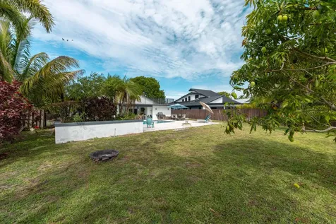 33 Oregon Lane Boca Raton FL 33487