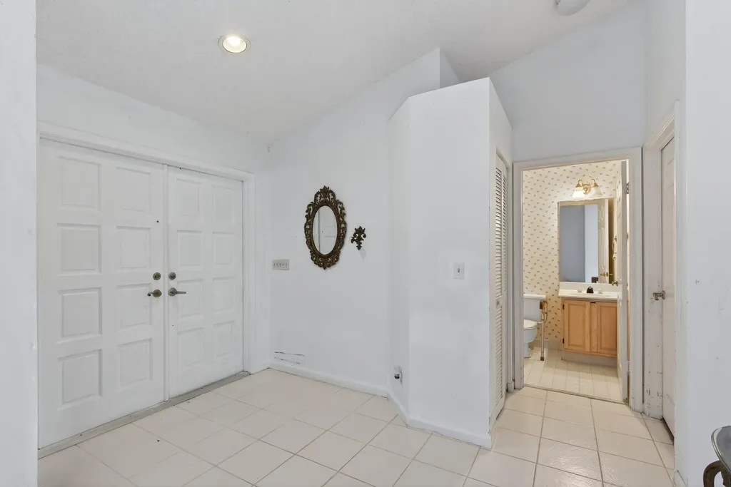 2825 NW 29th Drive Boca Raton FL 33434