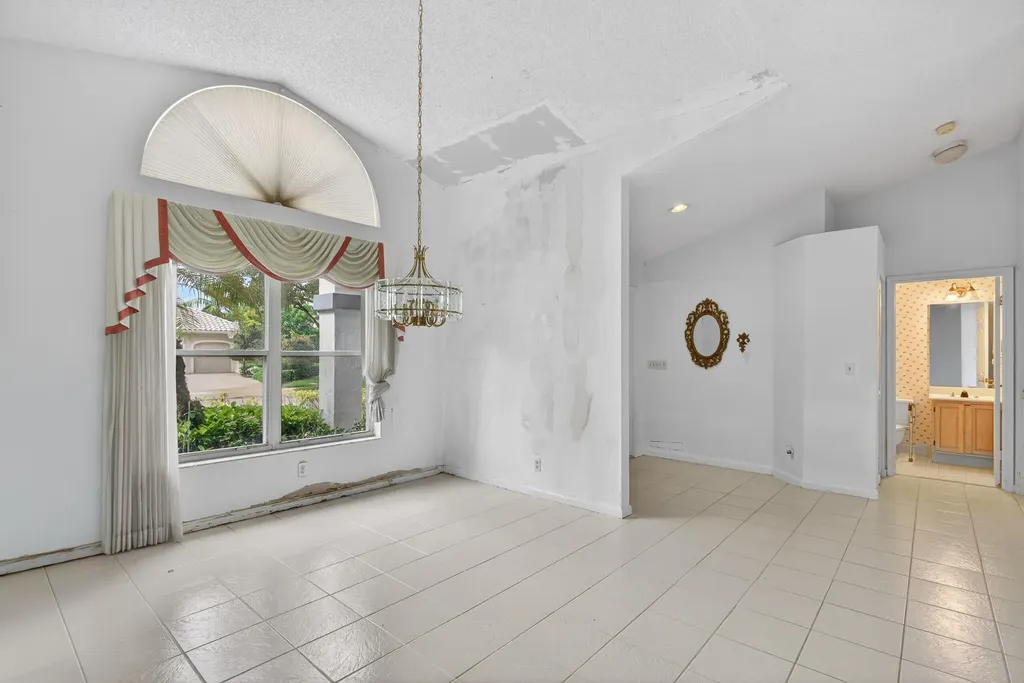 2825 NW 29th Drive Boca Raton FL 33434