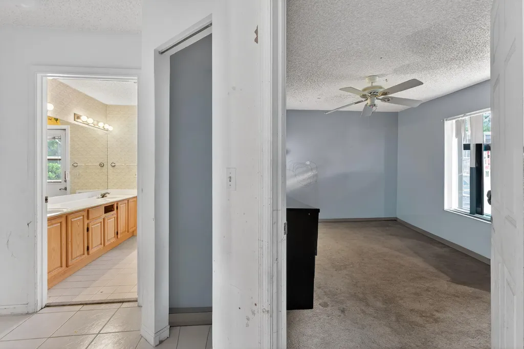 2825 NW 29th Drive Boca Raton FL 33434