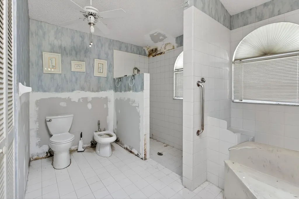 2825 NW 29th Drive Boca Raton FL 33434