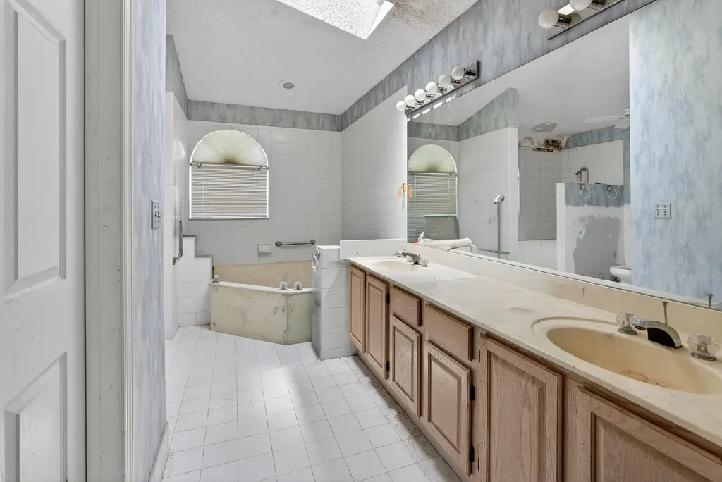 2825 NW 29th Drive Boca Raton FL 33434