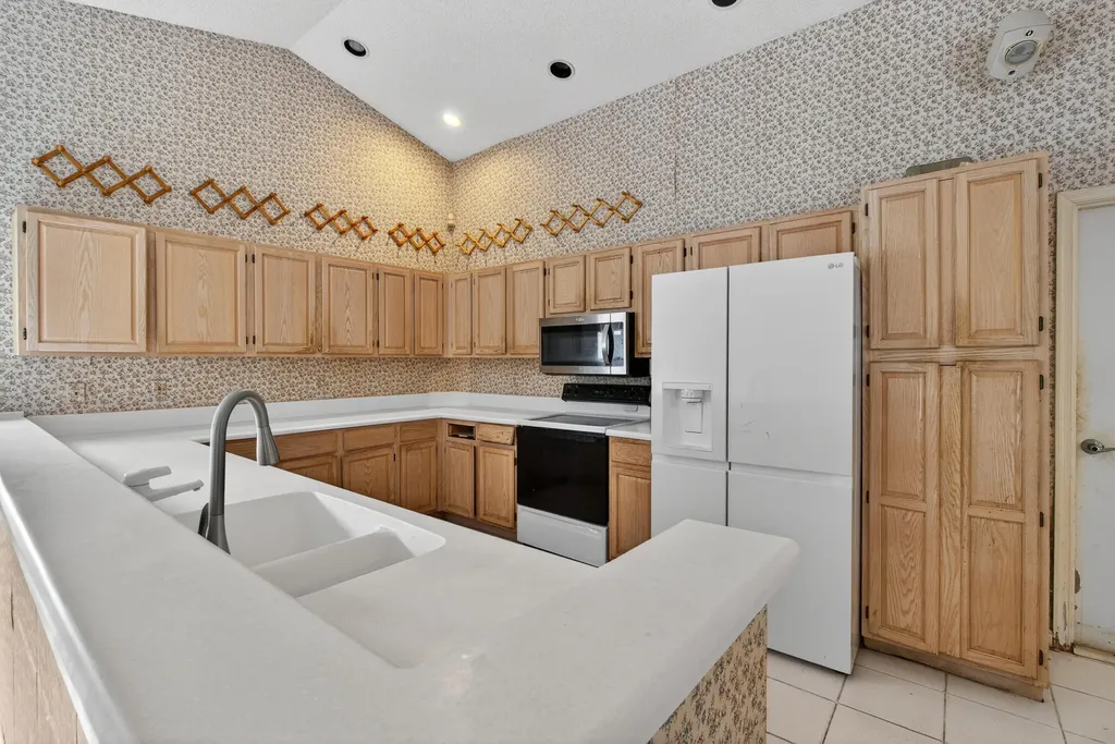 2825 NW 29th Drive Boca Raton FL 33434