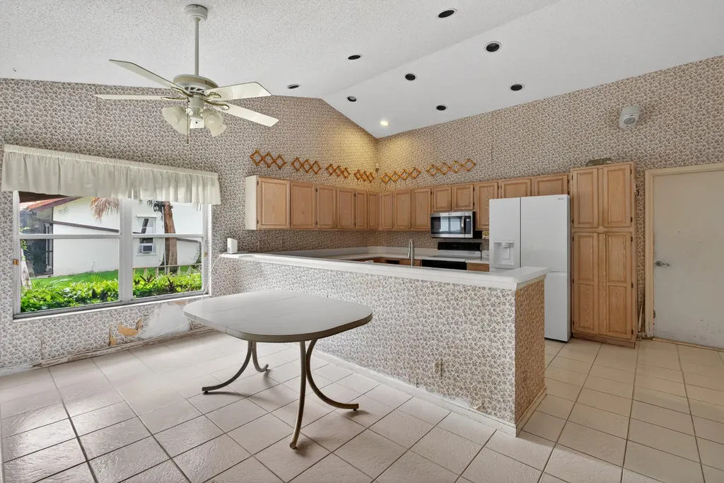 2825 NW 29th Drive Boca Raton FL 33434