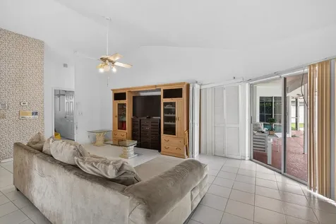 2825 NW 29th Drive Boca Raton FL 33434