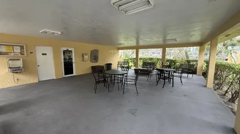 5156 NE 6th Avenue Oakland Park FL 33334