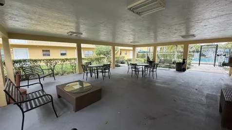 5156 NE 6th Avenue Oakland Park FL 33334