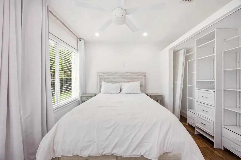 817 SE 16th Street Deerfield Beach FL 33441