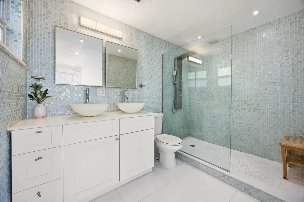 817 SE 16th Street Deerfield Beach FL 33441