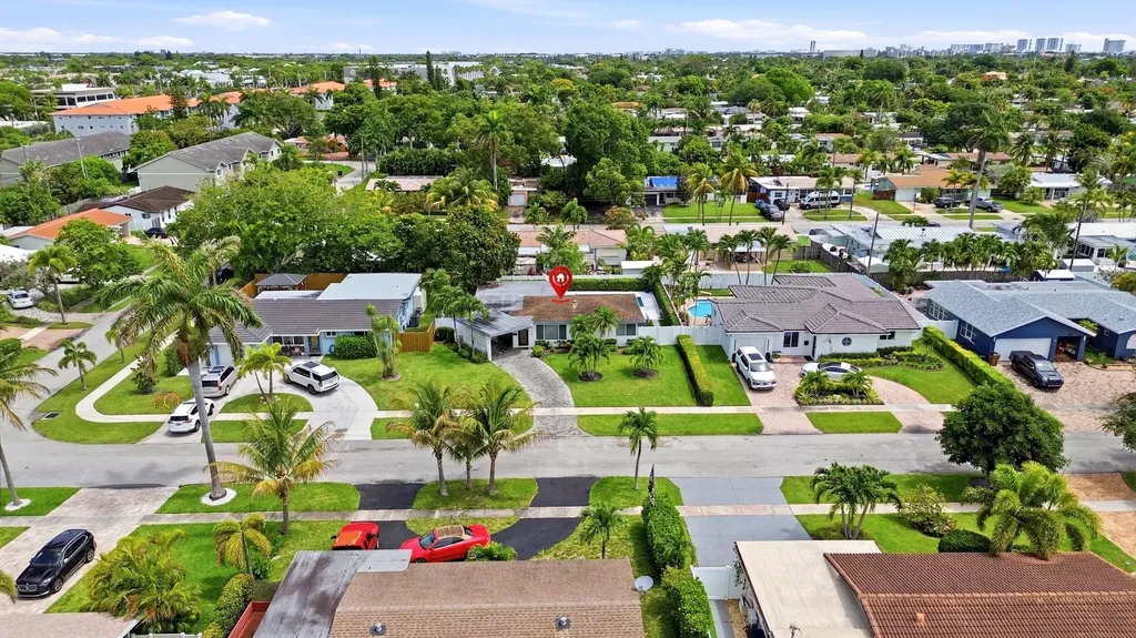 817 SE 16th Street Deerfield Beach FL 33441