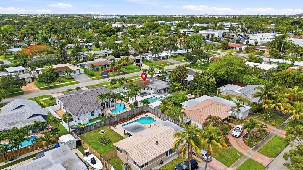 817 SE 16th Street Deerfield Beach FL 33441