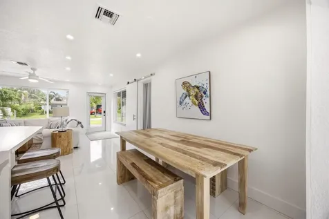 817 SE 16th Street Deerfield Beach FL 33441