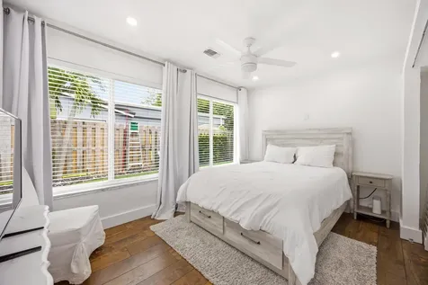 817 SE 16th Street Deerfield Beach FL 33441