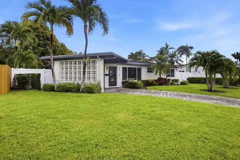 817 SE 16th Street Deerfield Beach FL 33441