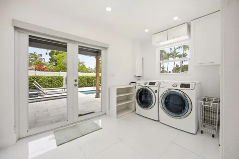 817 SE 16th Street Deerfield Beach FL 33441
